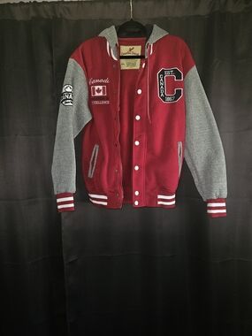 Canadian Vintage Varsity Jacket Red Gray Men’s Size Medium